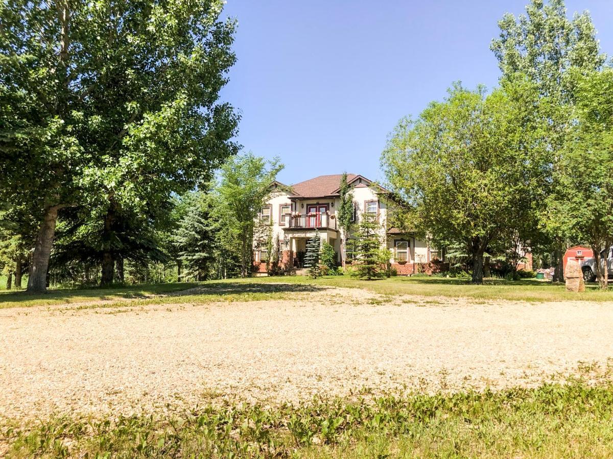 Wolf Creek Bed And Breakfast Ponoka Eksteriør billede